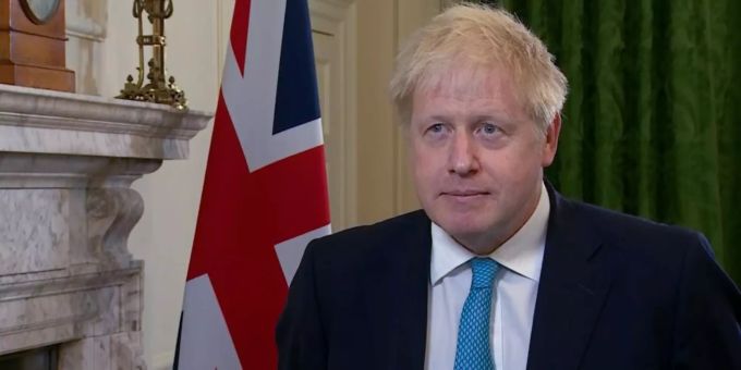 Das von der Downing Street zur Verfügung gestellte Bildschirmfoto zeigt wie Boris Johnson, Premierminister, eine Erklärung zu den Handelsgesprächen nach Brexit abgibt. Der britische Premierminister Boris Johnson hat sein Land auf einen harten Bruch mit der EU ohne Vertrag zum 1. Januar eingestimmt. Ein Abkommen mit Brüssel sei unwahrscheinlich, teilte er am Freitag in London mit. Foto: Downing Street/PA Wire/dpa Johnson