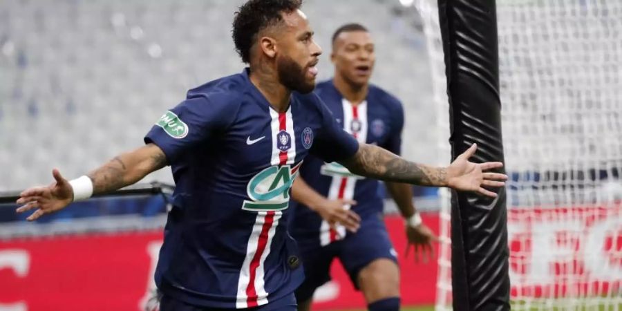 Neymar steht nach seiner Corona-Erkrankung wieder im PSG-Kader. Foto: Francois Mori/AP/dpa