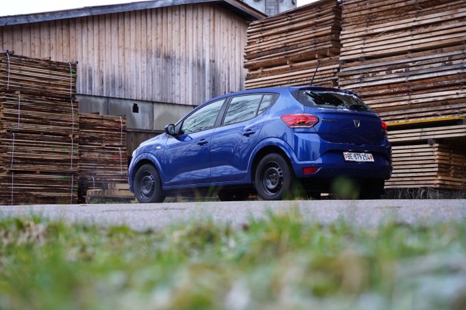 Auf knapp über 4 Metern Länge bietet der Dacia Sandero ein überdurchschnittliches Raumangebot Dacia Sandero TCe Dauertest