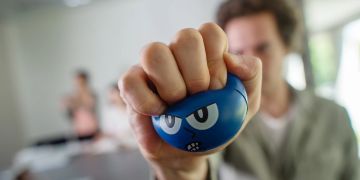 Ball Wut Hand Büro Aggression Arbeit