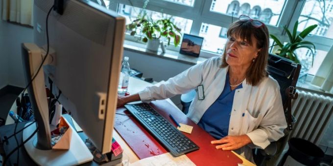 Berlin - Verbände mahnen zu Geduld: Arzneien werden noch längere Zeit knapp bleiben