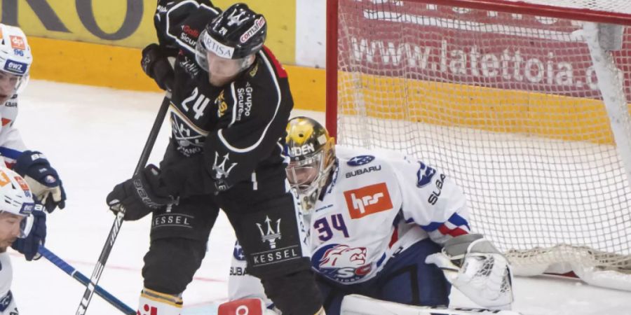 Trotz der Niederlage gegen Lugano bleibt Goalie Joni Ortio mit den ZSC Lions an der Spitze