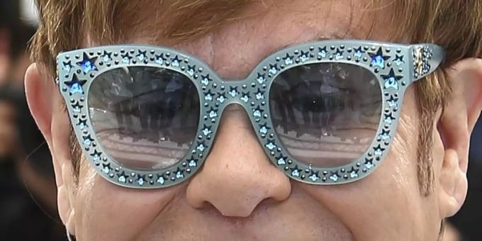 Elton John hat viel zu erzählen. Foto: Joel C Ryan/Invision/AP/dpa Elton John hat viel zu erzählen. Foto: Joel C Ryan/Invision/AP/dpa