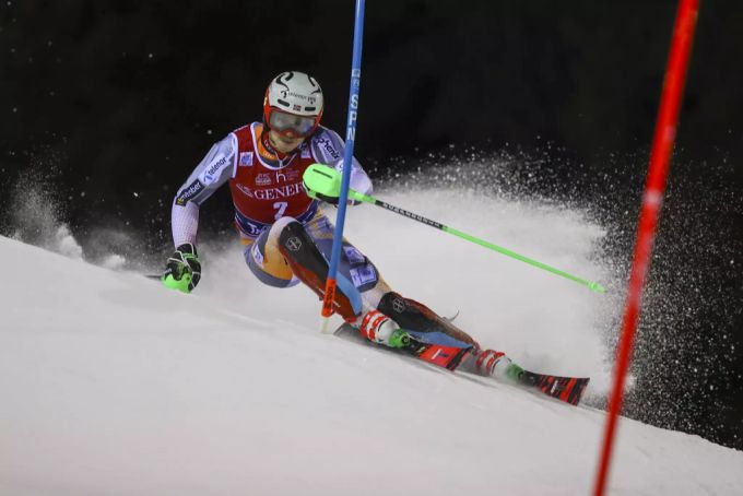 Henrik Kristoffersen im Nachtslalom von Madonna di Campiglio. Henrik Kristoffersen