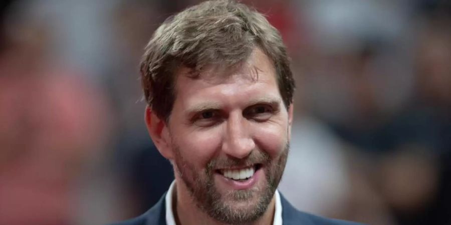 Dirk Nowitzki ist mit Spass in den Sozialen Medien unterwegs. F. Foto: Swen Pförtner/dpa
