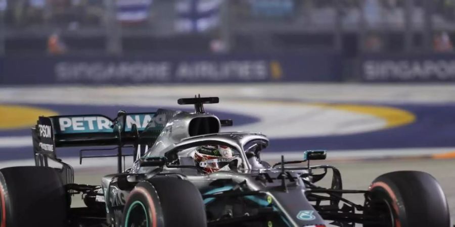 Lewis Hamilton egalisierte einen alten Rekord von Michael Schumacher. Foto: Vincent Thian/AP