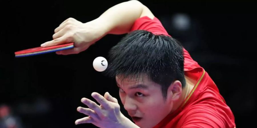 Hat erneut den World Cup im Tischtennis gewonnen: Fan Zhendong aus China in Aktion. Foto: Wang Dongzhen/XinHua/dpa
