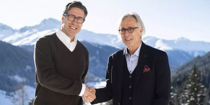 Christian Lechatler, CEO von Fröunda, mit Fredi Pargätzi. frölunda spengler cup
