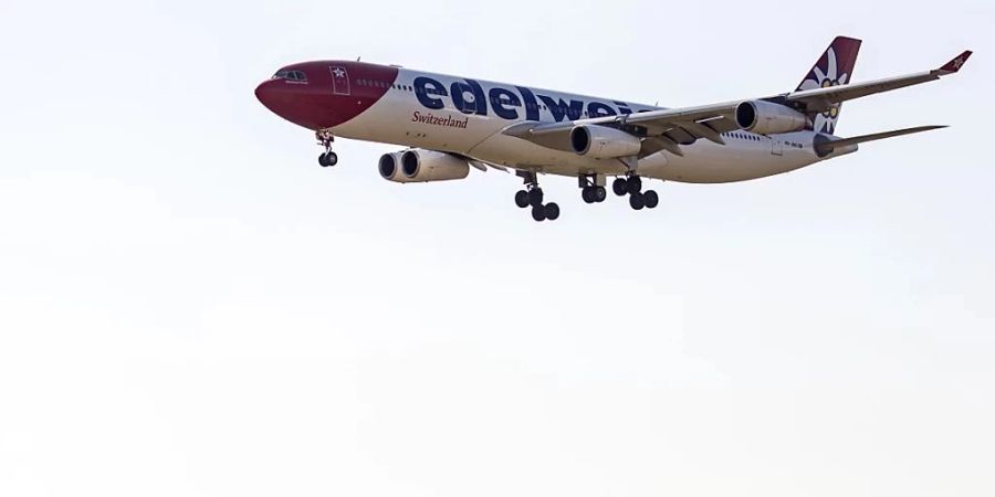 In der Nacht auf Dienstag musste ein Flugzeug der Edelweiss umkehren.