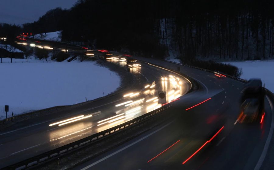 Auch auf den Autobahnen in den Agglomerationen könnte es zu Überlastung kommen.