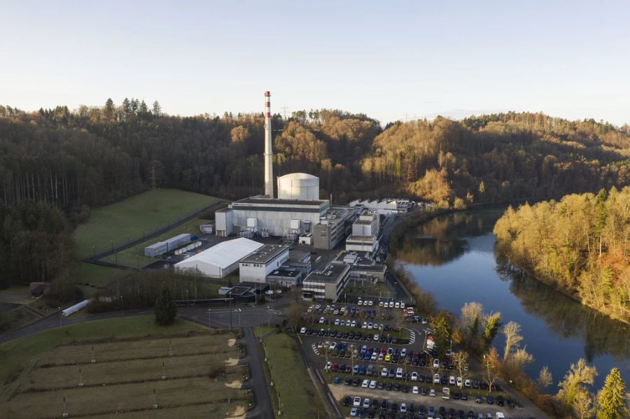 Ebenso viele Personen halten die bestehenden Kernkraftwerke in der Schweiz für sicher – 68 Prozent halten dieselben für notwendig, um die Stromversorgung zu garantieren. (Symbolbild)