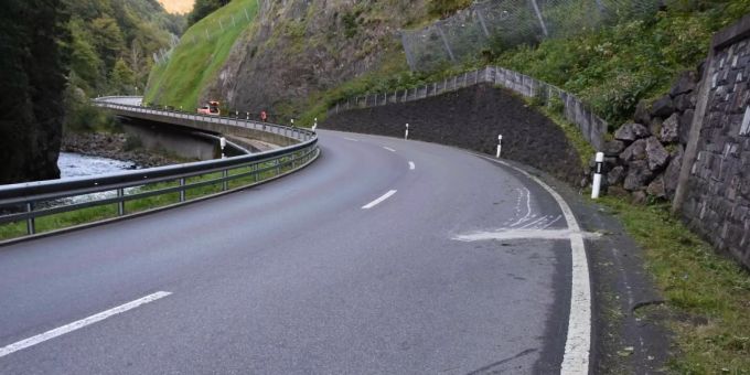 Selbstunfall mit Motorrad in Stein.