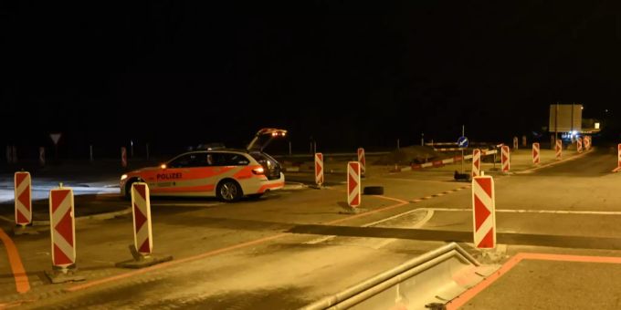 Es entstand Sachschaden von mehreren Hundert Franken. Unfall