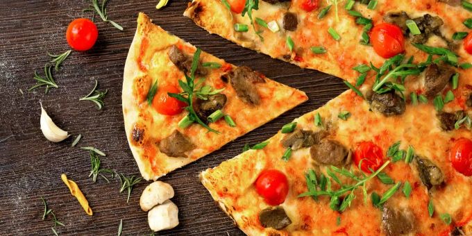 Selbstgemachte Pizza ist ein Genuss. Pizza
