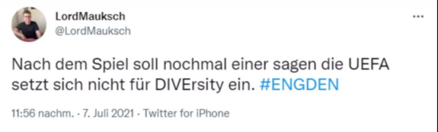 Dieser Twitter-User scheint mit der Penalty-Entscheidung noch zufrieden zu sein.