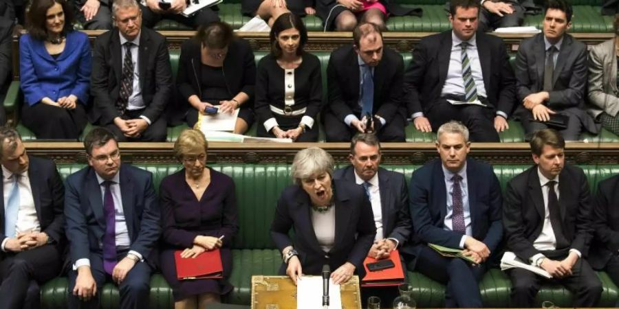 Premierministerin ohne Mehrheit: Theresa May spricht vor dem britischen Parlament. Foto: Mark Duffy/UK Parliament/AP