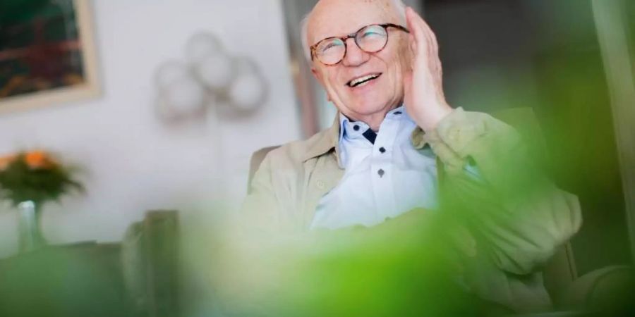 Friedrich Nowottny plaudert aus dem Nähkästchen. Foto: Rolf Vennenbernd
