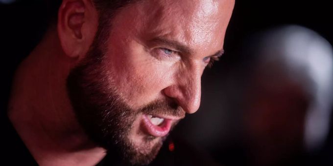 Michael Wendler und seine Eltern haben kein gutes Verhältnis. Dies verrät der Schlagerstar nun in seiner Doku. Schuld daran? Das liebe Geld! Michael Wendler