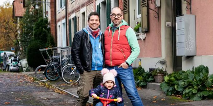 «SRF bi de Lüt» - Schwules Paar mit Kind wird zum Publikums-Liebling