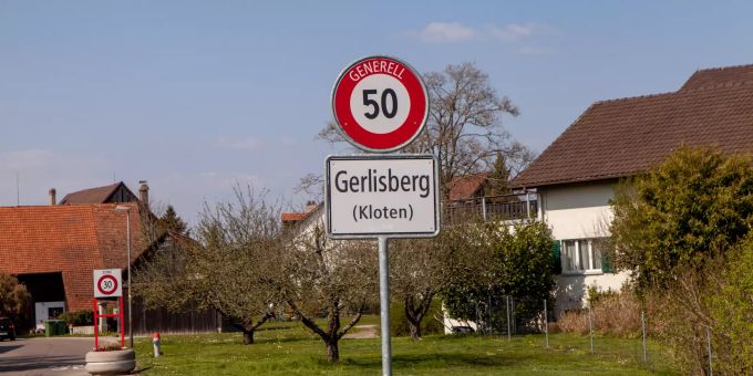 Ortsschild Gerlisberg (Kloten). Ortsschild Gerlisberg (Kloten).