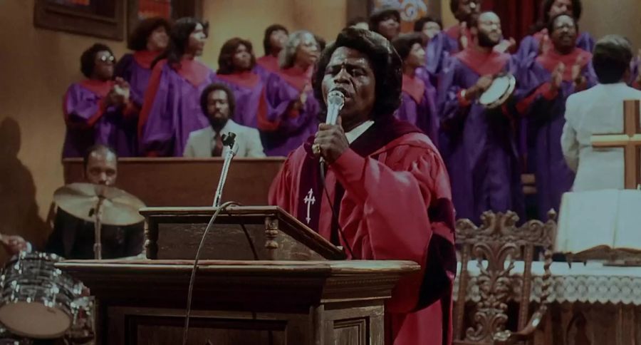 James Brown gibt in der Kirche den Ton an.