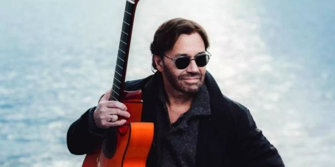 Die Beatles haben Al Di Meola geprägt. Foto: Alexander Mertsch/dpa al di meola