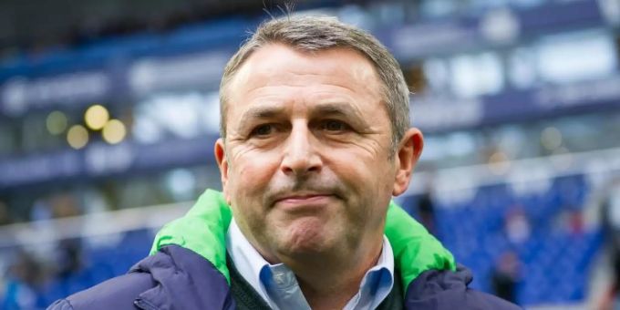 Schlägt einen Krisen-Fonds aus Fernsehgeldern vor: Ex-Bundesliga-Manager Allofs. Foto: Guido Kirchner/dpa Schlägt einen Krisen-Fonds aus Fernsehgeldern vor: Ex-Bundesliga-Manager Allofs. Foto: Guido Kirchner/dpa