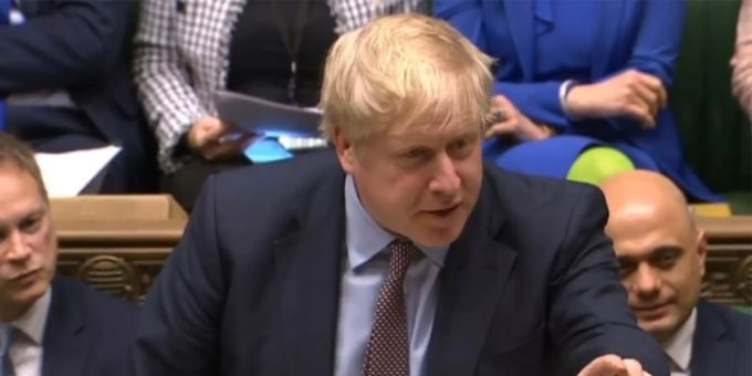 Der britische Premierminister Boris Johnson im Parlament. boris johnson premier