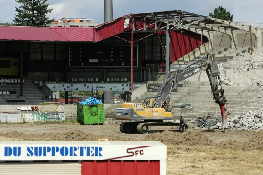 Im Jahr 2005 wurde das Stade des Charmilles, die Heimstätte des Servette FC abgerissen.