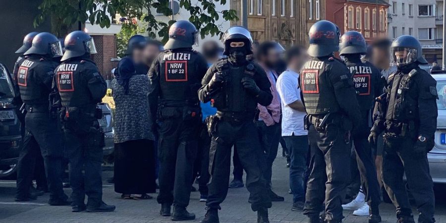 Wegen einer Massenschlägerei in Castrop-Rauxel (D) musste die Polizei am 15. Juni mit einem Grossaufgebot ausrücken.