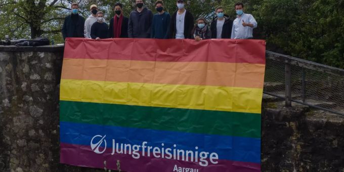 Regenbogenbanner. Regenbogenbanner.
