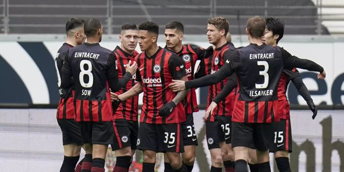 Eintracht Frankfurt ist auf Kurs in Richtung Champions League. Adi Hütter Eintracht Frankfurt