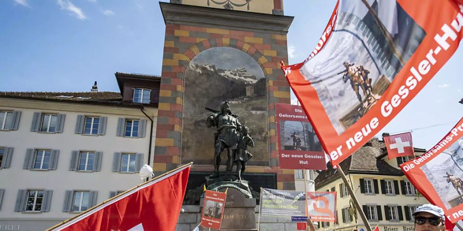 Im vergangenen Herbst war es in Altdorf UR zu einer Demonstration von Gegnern der Corona-Massnahmen gekommen - eine erneute Bewilligung gibt es nicht. (Archivbild)