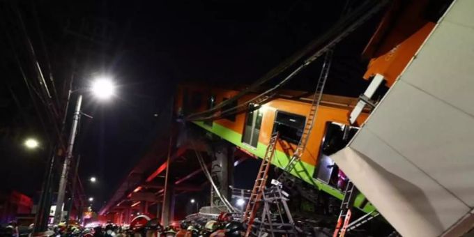 Rettungskräfte sind an der Unfallstelle in Mexikos Hauptstadt im Einsatz. Foto: El Universal/El Universal via ZUMA Wire/dpa Rettungskräfte sind an der Unfallstelle in Mexikos Hauptstadt im Einsatz. Foto: El Universal/El Universal via ZUMA Wire/dpa