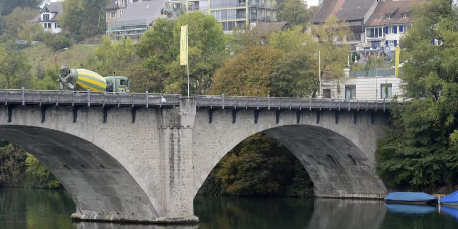 Die Rheinbrücke in Eglisau.