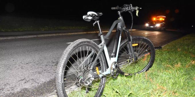 Die 38-jährige E-Bikefahrerin wurde leicht verletzt. Kantonspolizei St. Gallen