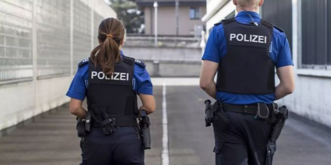 Kantonspolizei Zug.
