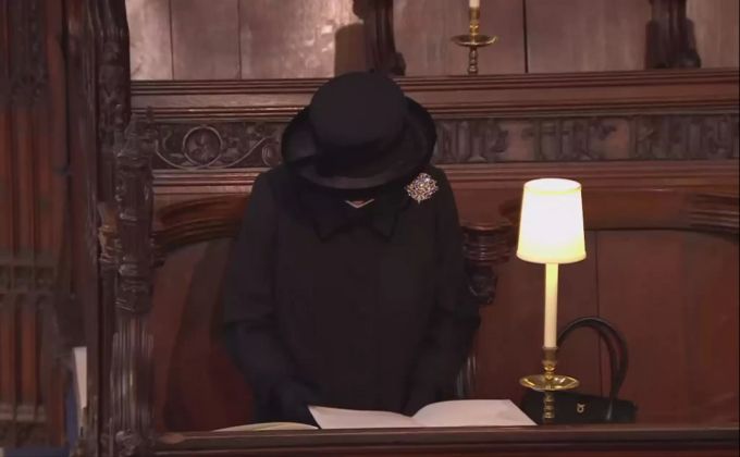 Die Queen trauert um Prinz Philip. queen