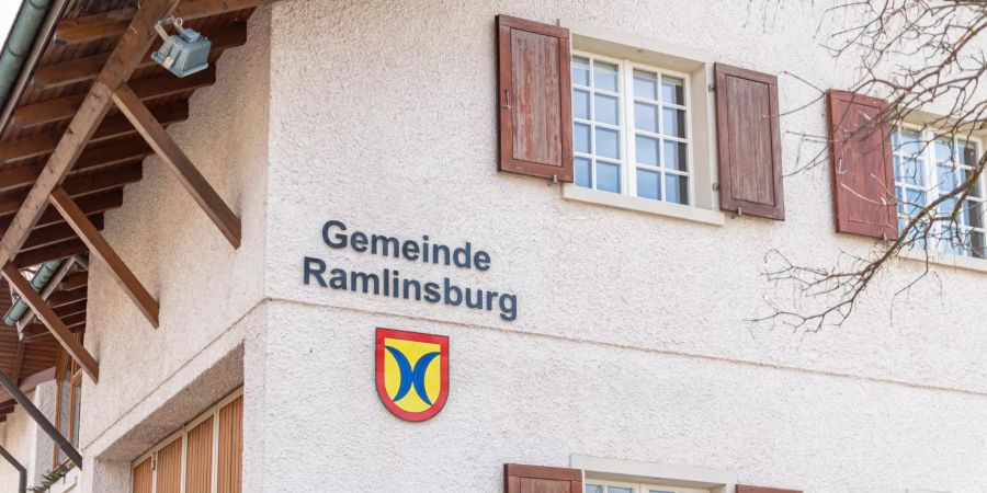 Das Gemeindehaus der Ortschaft Ramlinsburg.