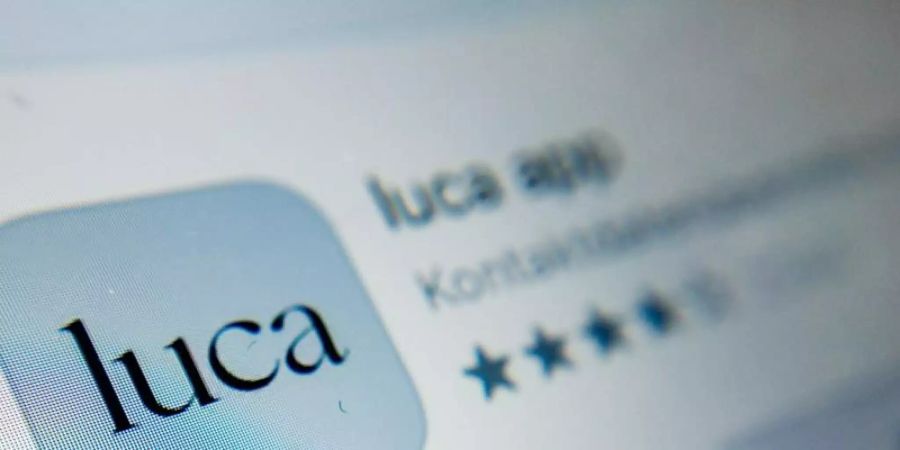 ILLUSTRATION - Das Symbol der Luca-App ist auf einem Smartphone zu sehen. Foto: Christoph Soeder/dpa