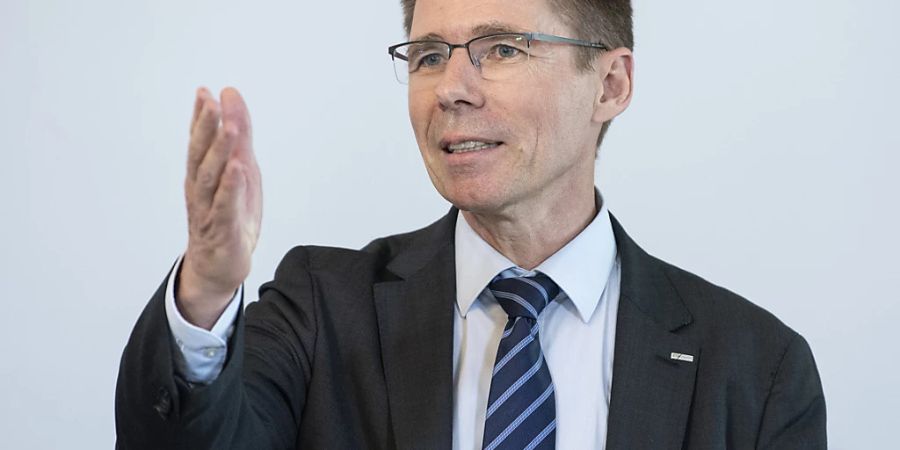 ETH-Präsident Joël Mesot sieht wegen der nur noch eingeschränkten Teilnahme am Wissenschaftsprogramm Horizon Europe schwere Zeiten auf den Forschungsstandort Schweiz zukommen. (Archivbild)