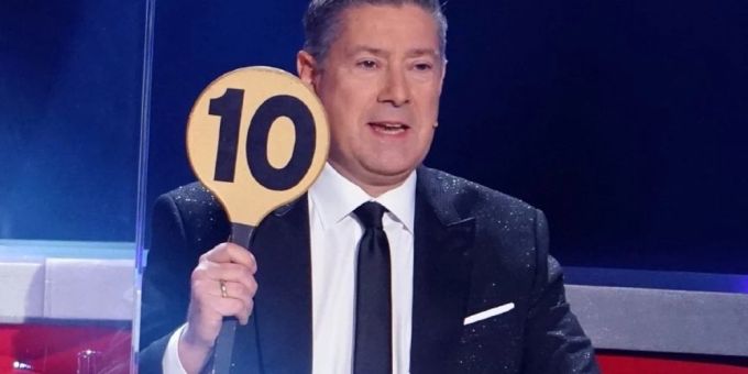 Auf diesen vertrauten Anblick werden «Let's Dance»-Fans am Freitag verzichten müssen: Joachim Llambi hat Corona und fällt für die Show aus. Auf diesen vertrauten Anblick werden «Let's Dance»-Fans am Freitag verzichten müssen: Joachim Llambi hat Corona und fällt für die Show aus.