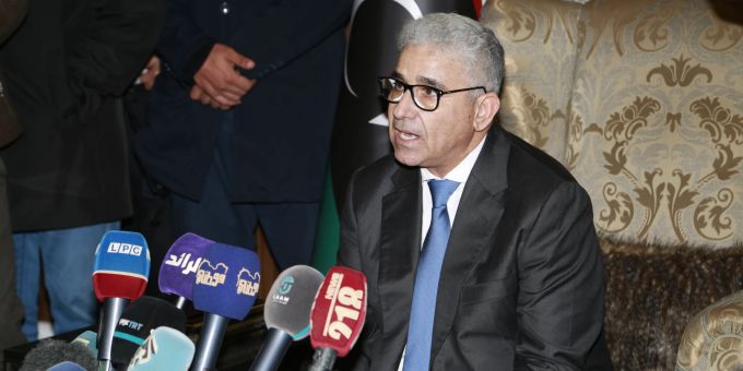 Fathi Bashagha wurde von Gesetzgebern im Osten das Recht zugesprochen, den amtierenden Staatschef Abdul Hamid Dbaiba zu ersetzen. Die Regierung in Tripolis erkennt das nicht an. Libya