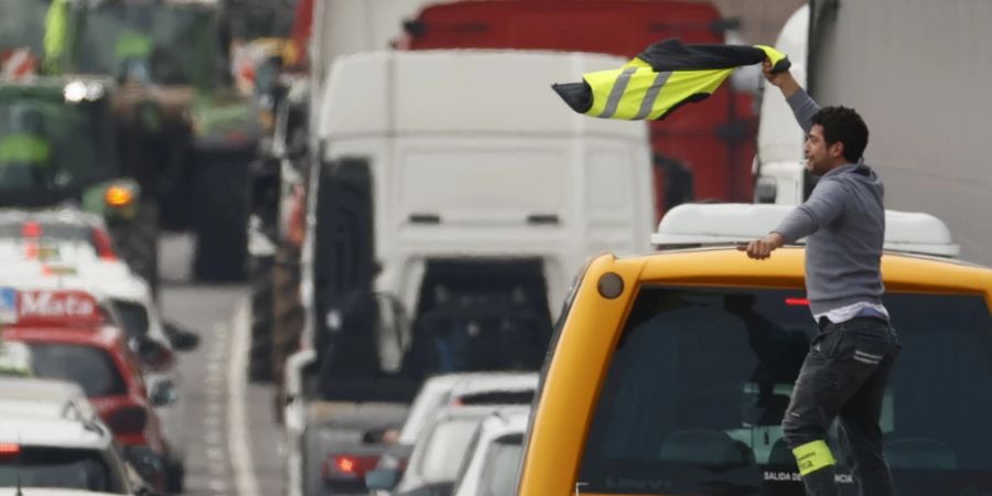 Lastwagen-Fahrer protestierten in Spanien gegen gestiegene Treibstoffpreise. (Archivbild)