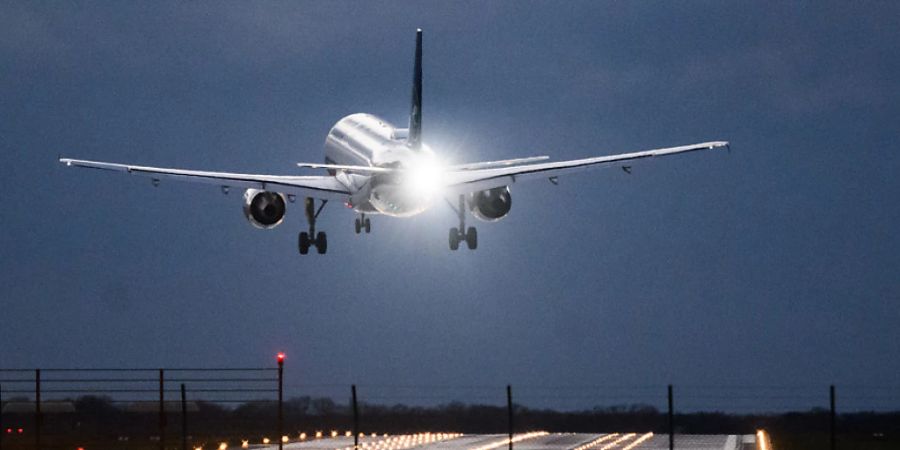 Die Lufthansa und die Air France haben gegen einen Entscheid der EU-Kartellbehörde geklagt. Ein Gericht entscheidet heute Mittwoch über den Rekurs. (Archivbild)