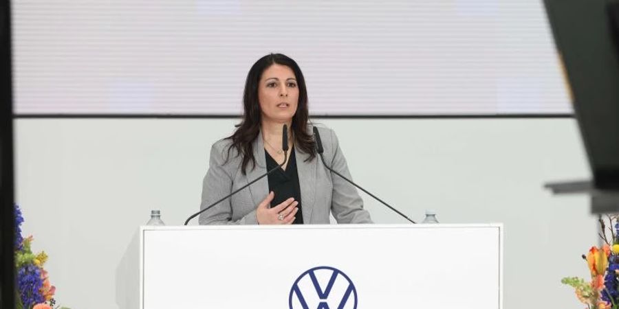 VW-Betriebsratschefin Daniela Cavallo bei der digitalen Betriebsversammlung in Wolfsburg. Foto: Kevin Nobs/VW-Betriebsrat/dpa