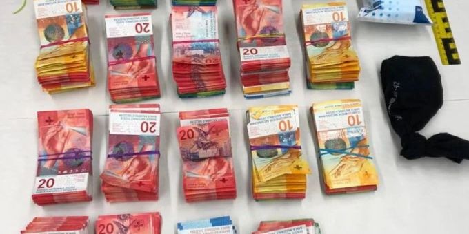 Die Mafia soll 500 Millionen Franken in die Schweiz geschmuggelt haben. (Symbolbild) Mafia Franken