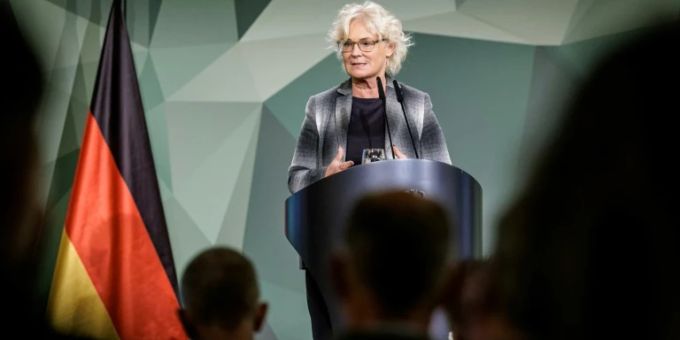 Verteidigungsministerin Lambrecht Verteidigungsministerin Lambrecht
