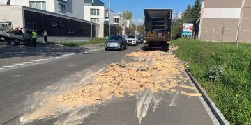 Laufenburg: Ladung auf Strasse verloren