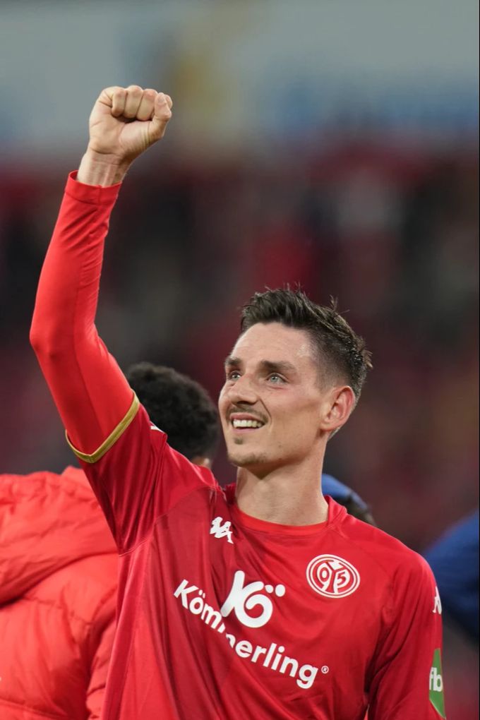 Anthony Caci freut sich über seinen ersten Bundesligatreffer beim 1. FSV Mainz 05. Anthony Caci